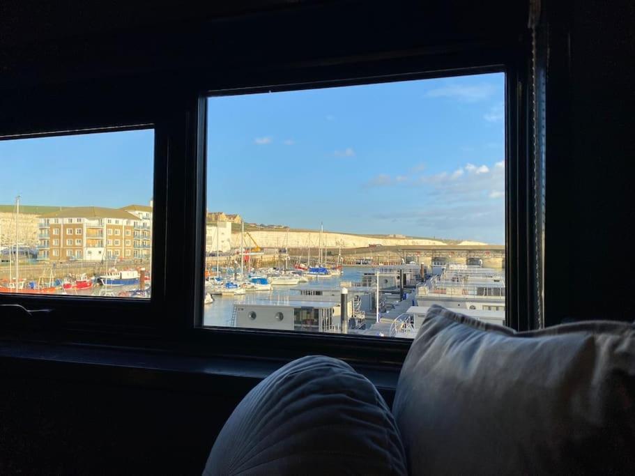 Seascape - Floating Home At Brighton Marina With Free Parking Exterior foto