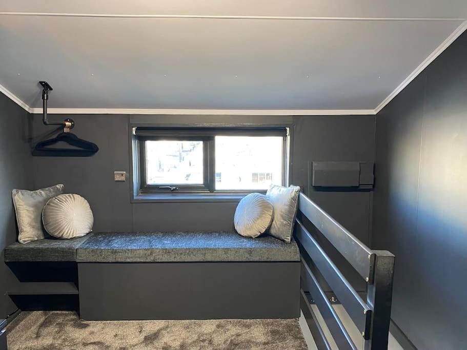 Seascape - Floating Home At Brighton Marina With Free Parking Exterior foto