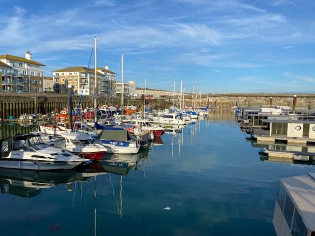 Seascape - Floating Home At Brighton Marina With Free Parking Exterior foto